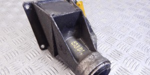 Кронштейн полуоси BMW X5-series (E53) 31 53 7 503 120