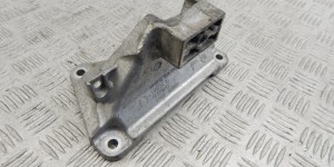 Кронштейн КПП BMW 7-series (F01/02) 22 32 6 781 229
