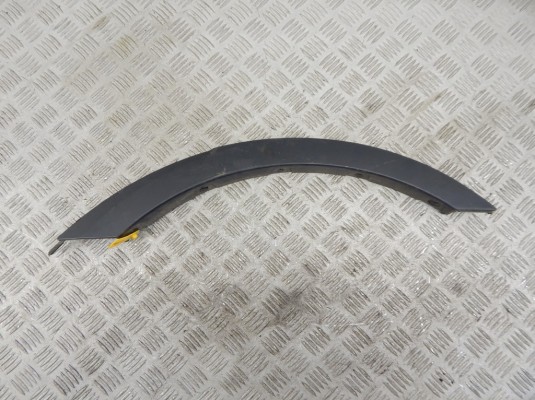 Молдинг крыла заднего левого BMW X3-series (E83) 51 71 3 330 867