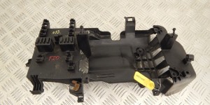 Кронштейн BMW 1-series (F20/21) 12 52 7 608 107
