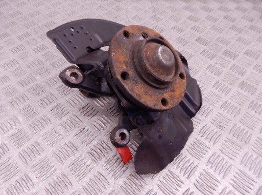 Ступица передняя правая BMW 3-series (E46) 31 21 1 096 430