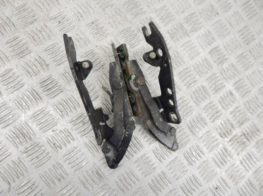 Петля капота BMW X5-series (E53) 41 61 8 402 174
