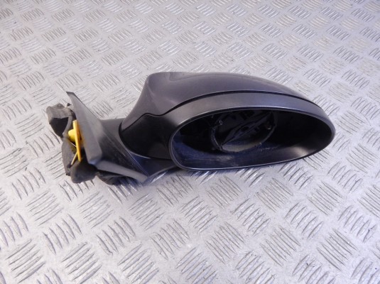 Зеркало наружное правое BMW 1-series (E87) 51 16 7 189 850