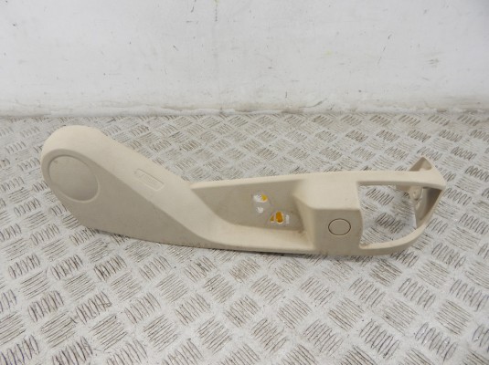 Накладка боковая на сиденье BMW 5-series (F10/11) 52 10 7 230 534