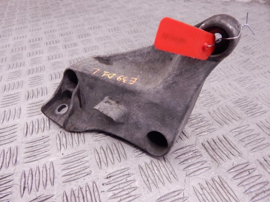 Кронштейн двигателя BMW 5-series (E39) 22 11 6 750 441