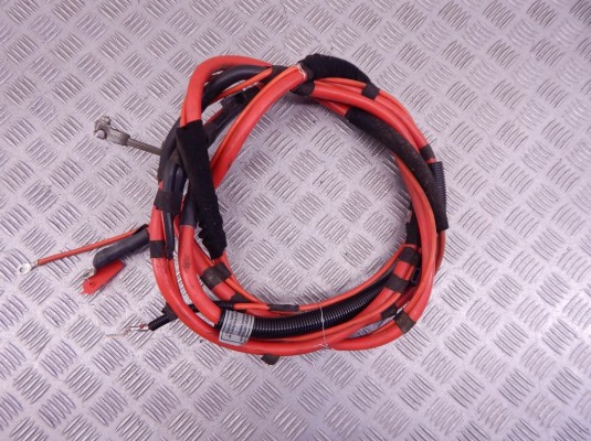 Плюсовой провод аккумулятора BMW X3-series (E83) 61 12 3 414 878 Плюсовой провод аккумулятора BMW X3-series (E83) 61 12 3 414 878