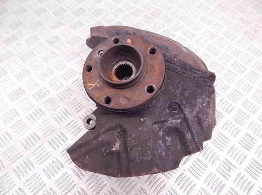 Ступица передняя правая BMW X5-series (E53) 31 21 6 761 576