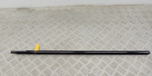 Молдинг стекла двери передней правой наружный BMW X3-series (E83) 51 33 3 402 330