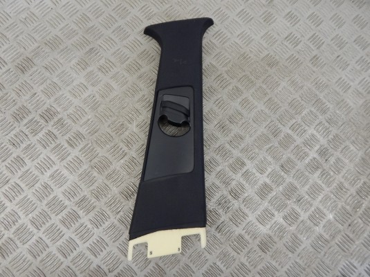 Обшивка стойки центральной правой BMW X5-series (E53) 51 43 8 203 872