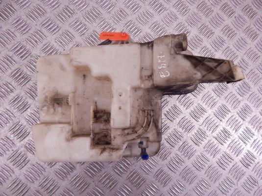 Бачок омывателя BMW 5-series (E60/61) 61 66 7 034 967