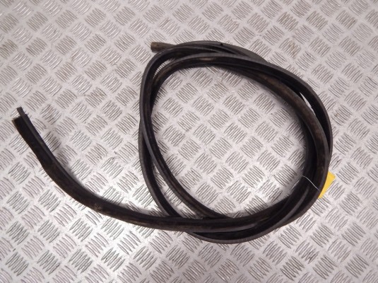 Уплотнитель BMW 5-series (E39) 51 34 8 194 777