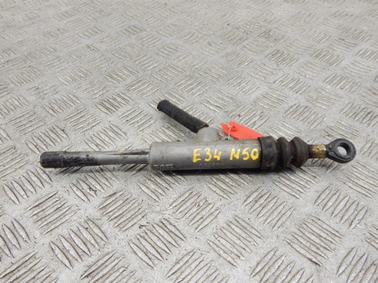 Цилиндр сцепления главный BMW 5-series (E34) Цилиндр сцепления главный BMW 5-series (E34)