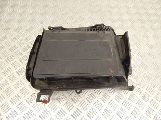 Корпус салонного фильтра BMW 5-series (E39) 64 31 8 379 625