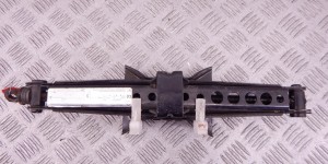 Домкрат BMW X3-series (E83) 71 10 3 403 642
