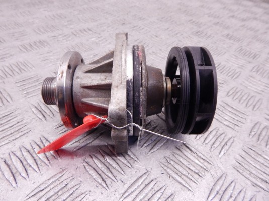 Помпа BMW 5-series (E39)