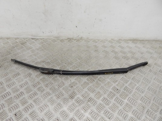 Щеткодержатель (поводок стеклоочистителя, дворник) BMW 3-series (E46) 61 61 8 225 998