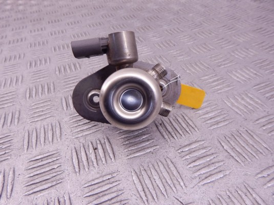 ТНВД BMW 2-series (F22/23) 13 51 7 584 461 ТНВД BMW 2-series (F22/23) 13 51 7 584 461