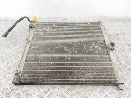 Радиатор (дополнительный) BMW X5-series (E70) 17 11 7 576 305
