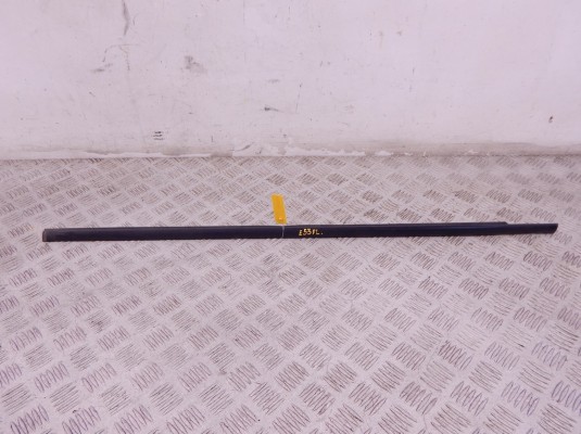 Молдинг стекла двери передней левой наружный BMW X5-series (E53)