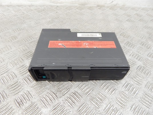 CD-чейнджер BMW 5-series (E39) 65 12 6 913 388 CD-чейнджер BMW 5-series (E39) 65 12 6 913 388