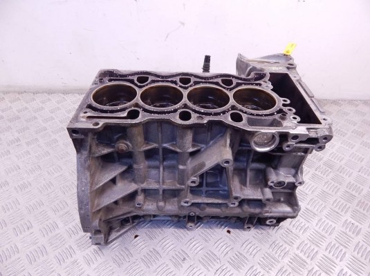 Блок цилиндров BMW 3-series (E46) 11 11 7 536 184