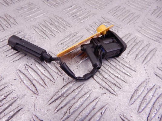 Форсунка омывателя BMW 1-series (E87) 61 66 7 110 851 Форсунка омывателя BMW 1-series (E87) 61 66 7 110 851