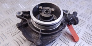Насос вакуумный BMW X5-series (E53) 11 66 7 795 142