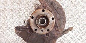 Ступица передняя правая BMW X5-series (E53) 31 21 6 761 576