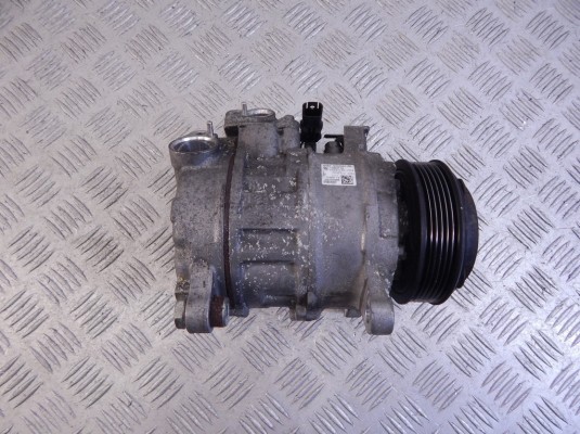 Компрессор кондиционера BMW X5-series (F15) 64 52 9 303 561