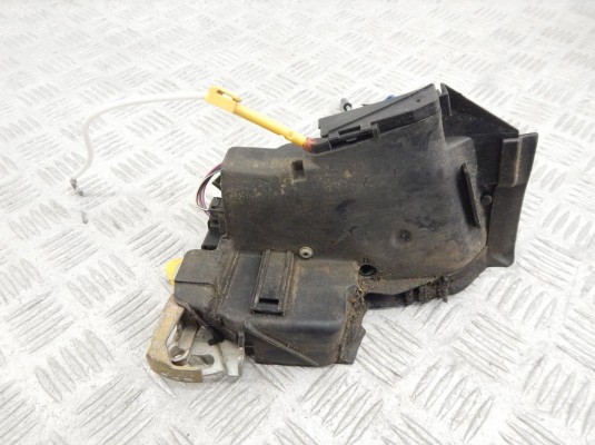 Замок двери передней левой BMW 5-series (E39) 51 21 8 235 097