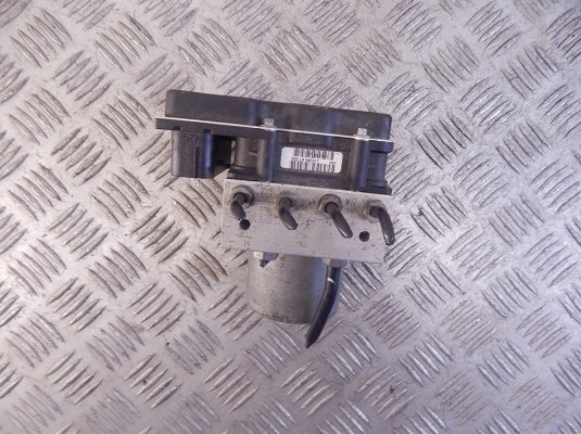 Блок ABS BMW X3-series (E83) 34 51 3 450 562