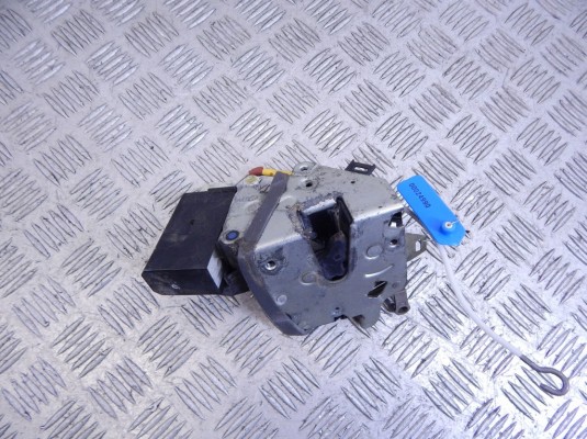 Замок двери передней левой BMW 5-series (E39) 51 21 8 235 097