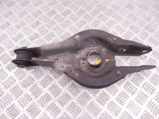 Рычаг задний правый BMW 1-series (F20/21) 33 32 6 867 540