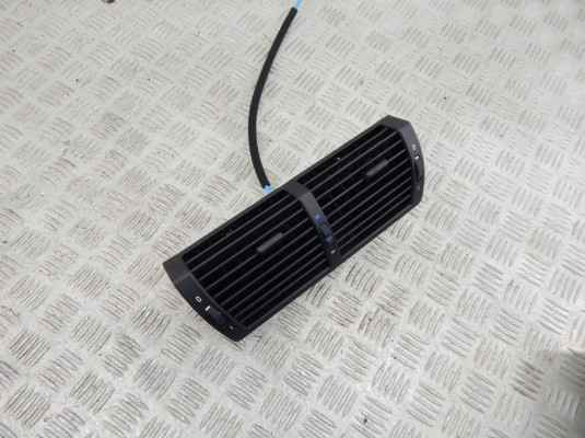 Дефлектор обдува салона BMW X5-series (E53) 64 22 8 402 221