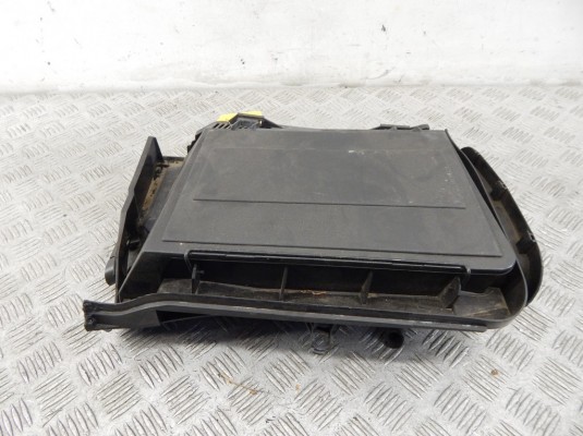 Корпус салонного фильтра BMW 5-series (E39) 64 31 8 379 624