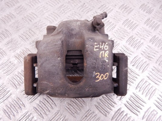 Суппорт передний правый BMW 3-series (E46) 34 21 6 758 136 Суппорт передний правый BMW 3-series (E46) 34 21 6 758 136