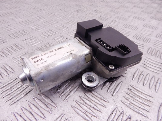 Моторчик заднего стеклоочистителя (дворника) BMW 5-series (E39) 61 62 8 361 640 Моторчик заднего стеклоочистителя (дворника) BMW 5-series (E39) 61 62 8 361 640