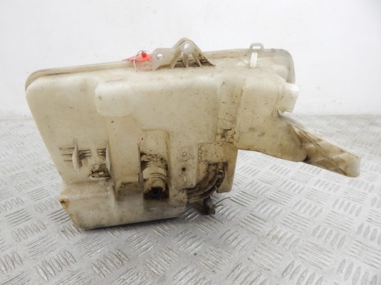 Бачок омывателя BMW 5-series (E60/61) 61 66 7 034 967
