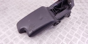 Подлокотник BMW 3-series (E46) 51 16 8 213 678