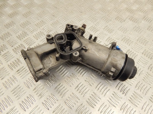 Корпус масляного фильтра BMW 3-series (E46) 11 42 7 805 407 Корпус масляного фильтра BMW 3-series (E46) 11 42 7 805 407