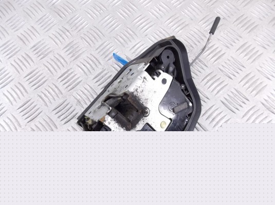 Замок двери передней левой BMW 3-series (E46) 51 21 8 253 431