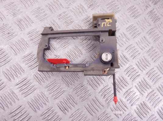 Скелет ручки наружной передней левой BMW 5-series (E39) 51 21 8 245 353 Скелет ручки наружной передней левой BMW 5-series (E39) 51 21 8 245 353