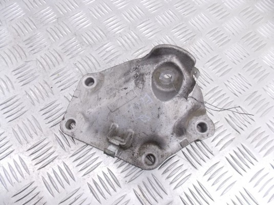 Кронштейн двигателя BMW 5-series (E60/61) 22 11 6 768 521