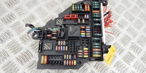 Блок предохранителей BMW 7-series (F01/02) 61 14 9 234 423 Блок предохранителей BMW 7-series (F01/02) 61 14 9 234 423