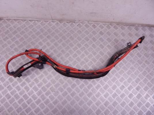 Плюсовой провод аккумулятора BMW 1-series (E87) 61 12 6 929 709 Плюсовой провод аккумулятора BMW 1-series (E87) 61 12 6 929 709