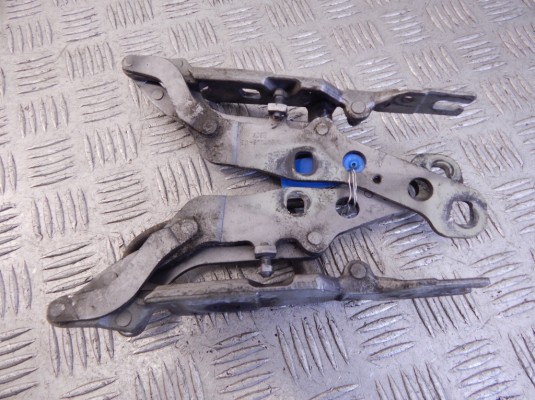 Петля капота BMW X3-series (E83) 41 61 3 452 843