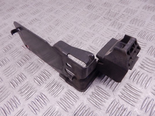 Передняя панель крепления облицовки (телевизор) BMW 3-series (E90/91/92) 51 64 7 117 811