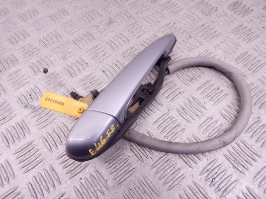 Ручка наружная передняя правая BMW 3-series (E46) 51 21 8 253 456 Ручка наружная передняя правая BMW 3-series (E46) 51 21 8 253 456