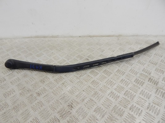 Щеткодержатель (поводок стеклоочистителя, дворник) BMW 5-series (E60/61) 61 61 9 449 959