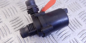Насос антифриза дополнительный BMW X5-series (F15) 64 11 9 197 085
